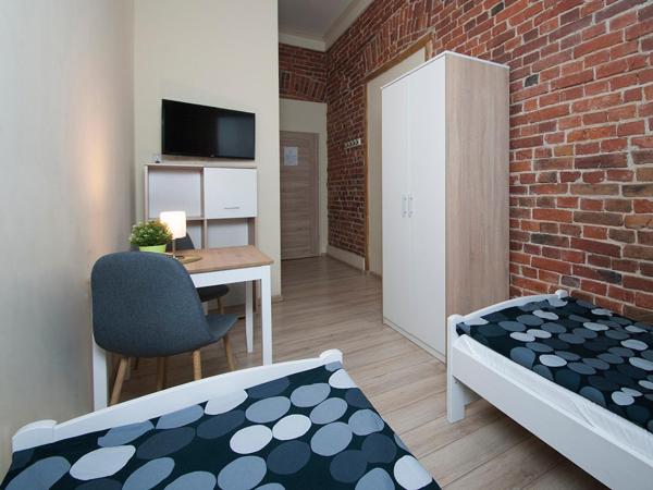 Vanilla Hostel Wrocław : photo 6 de la chambre chambre lits jumeaux avec douche 