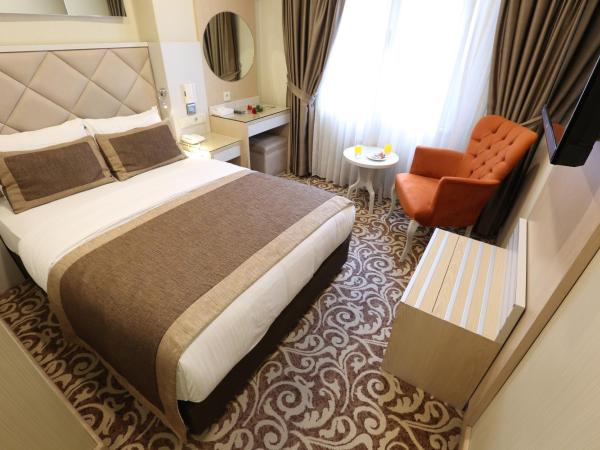 Alpinn Hotel Istanbul : photo 9 de la chambre chambre familiale avec salle de bains commune