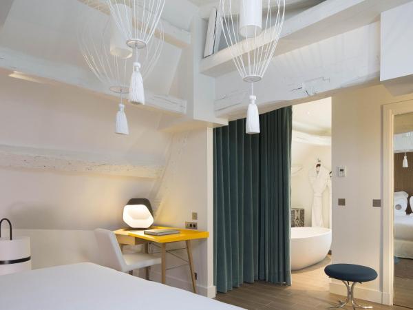 Hotel Dupond-Smith : photo 6 de la chambre chambre lit king-size deluxe