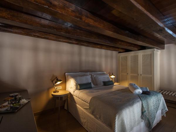 Serenissima Boutique Hotel : photo 9 de la chambre suite supérieure avec terrasse - en duplex