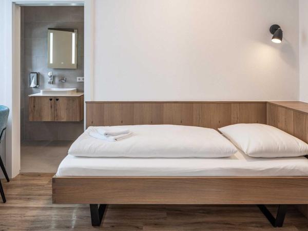 Villa Flöckner Bed & Breakfast : photo 4 de la chambre chambre familiale