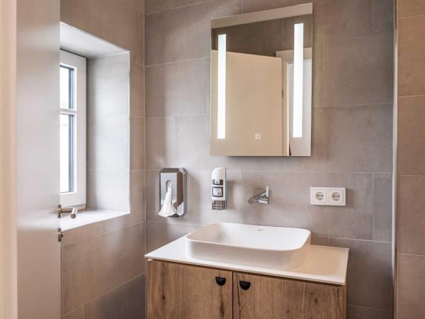 Villa Flöckner Bed & Breakfast : photo 5 de la chambre chambre familiale