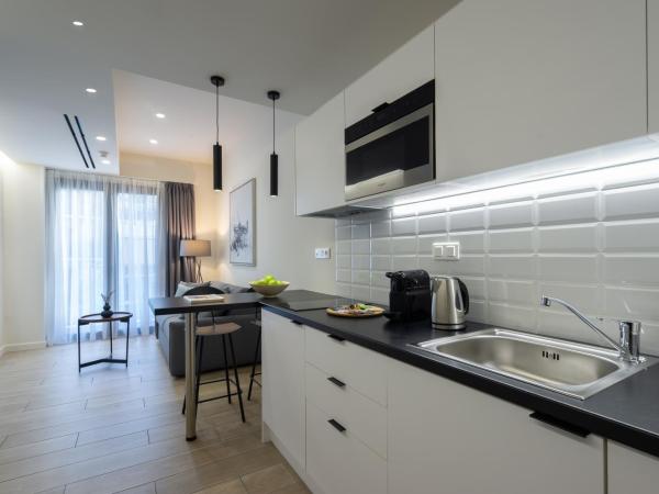 Hestia - Alexandras 38 : photo 5 de la chambre appartement standard avec balcon