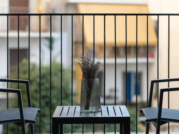 Hestia - Alexandras 38 : photo 3 de la chambre appartement standard avec balcon