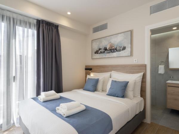 Hestia - Alexandras 38 : photo 1 de la chambre appartement supérieur avec balcon