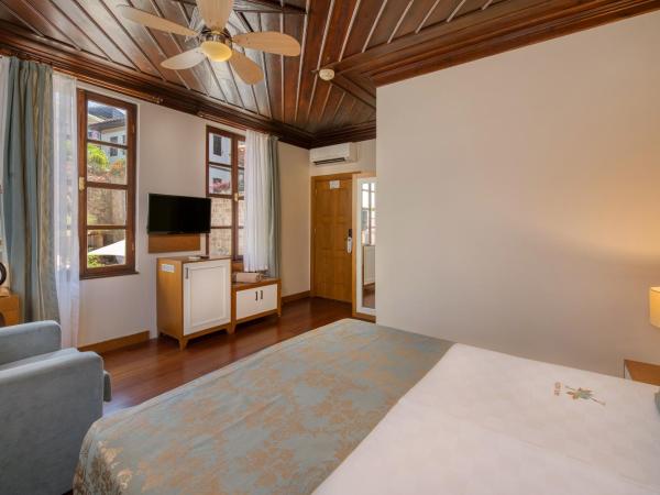 Dogan Hotel : photo 5 de la chambre chambre deluxe double ou lits jumeaux