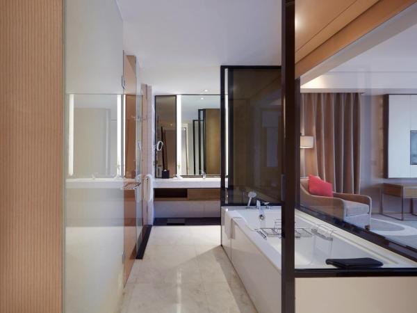 Crowne Plaza Hangzhou Qiantang - The subway can reach the West Lake scenic area as well as the airport and high-speed rail station, adjacent to Jinsha Lake and Longfor paradise walk : photo 1 de la chambre suite 1 chambre - vue sur ville