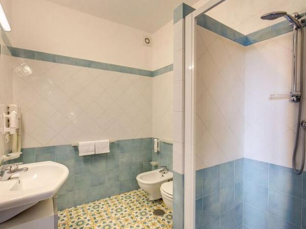 Hotel La Badia : photo 2 de la chambre grande chambre double ou lits jumeaux