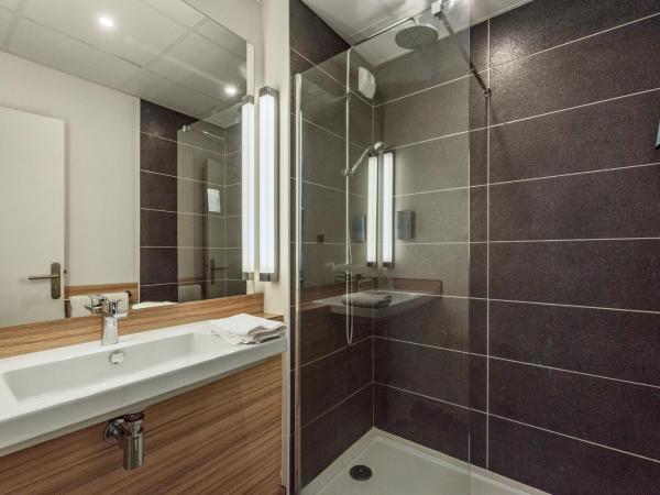 Campanile Chartres Centre - Gare - Cathédrale : photo 4 de la chambre chambre double