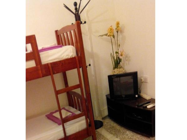 Cocoa Mews Cafe and Homestay : photo 6 de la chambre chambre familiale avec salle de bains commune