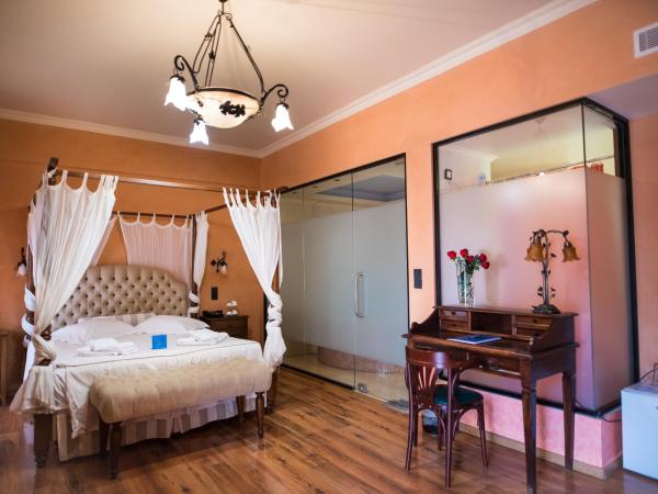 Anastazia Luxury Suites & Spa : photo 7 de la chambre suite deluxe avec baignoire spa