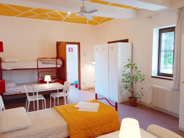 Ostello S. Fosca - CPU Venice Hostels : photo 1 de la chambre lit simple dans dortoir pour femmes