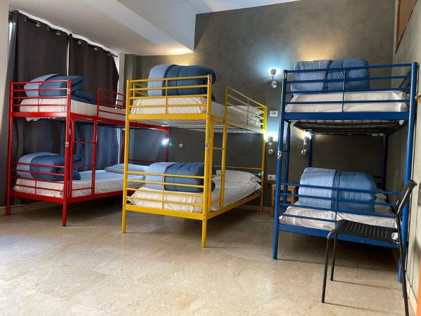 Lion Hostel : photo 9 de la chambre lit dans dortoir mixte de 8 lits 