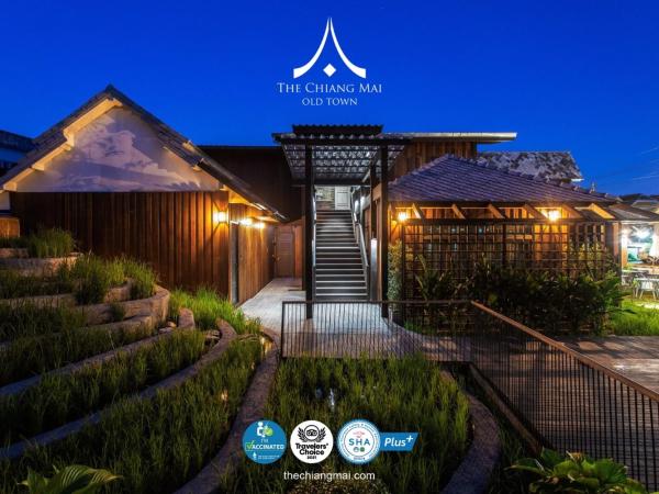 The Chiang Mai Old Town : photo 1 de la chambre suite the heritage house avec balcon