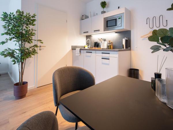 limehome Frankfurt Gutleutstraße - Digital Access : photo 8 de la chambre suite l