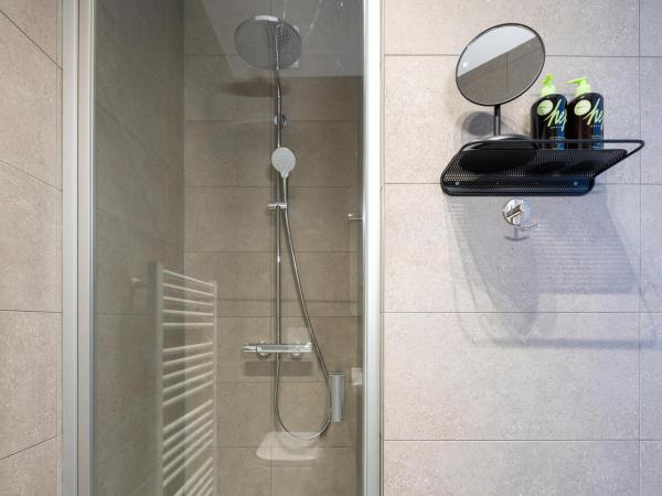 limehome Frankfurt Gutleutstraße - Digital Access : photo 3 de la chambre suite m