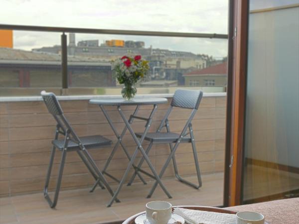 Alpinn Hotel Istanbul : photo 1 de la chambre suite avec balcon