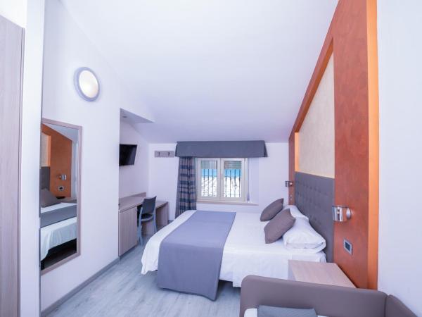 Hotel Gabbiano : photo 7 de la chambre chambre quadruple panoramique