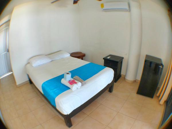 Bungalows Las Brisas Acapulco : photo 1 de la chambre chambre quadruple - vue sur mer