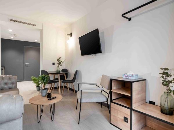 limehome Madrid Calle de la Madera - Digital Access : photo 8 de la chambre appartement 1 chambre xl - accessible aux personnes à mobilité réduite