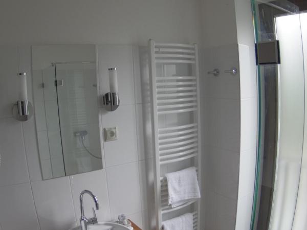 Hotel Therapia : photo 4 de la chambre chambre double
