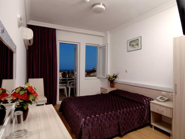 Lara Diamond Hotel : photo 1 de la chambre chambre double ou lits jumeaux
