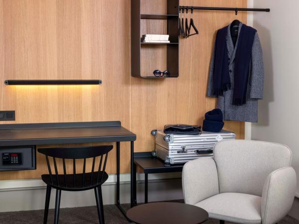 Hotel La Diligence : photo 4 de la chambre grande chambre double plus