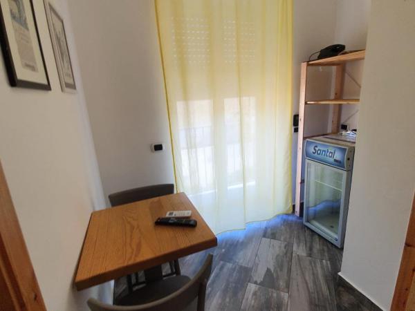 Palazzo San Vincenzo : photo 4 de la chambre chambre double avec salle de bains privative extérieure