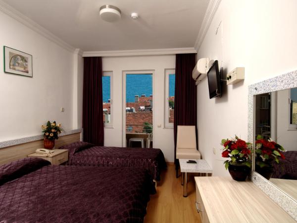 Lara Diamond Hotel : photo 9 de la chambre chambre double ou lits jumeaux