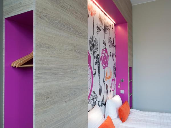 Motel L Hammarby Sjöstad : photo 10 de la chambre chambre familiale Élégante