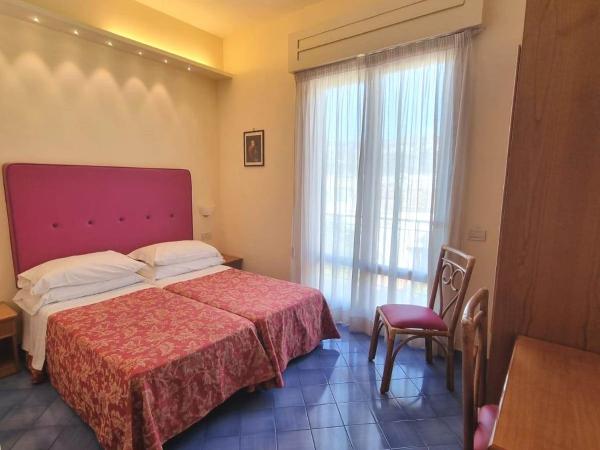 Hotel Girasole : photo 5 de la chambre chambre double ou lits jumeaux standard