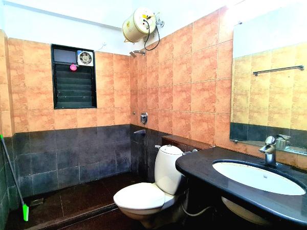 Lifespace- Spacious Hostel in a Luxurious Villa : photo 6 de la chambre lit dans dortoir 6 lits