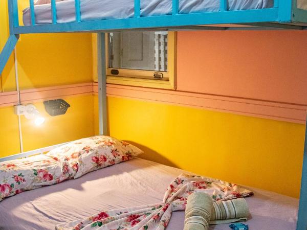 Solar Hostel Búzios : photo 1 de la chambre suite familiale