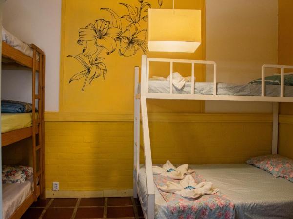 Solar Hostel Búzios : photo 5 de la chambre chambre double avec salle de bains privative