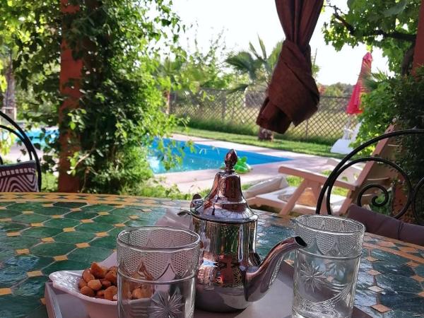 Riad Darga Rouge : photo 9 de la chambre chambre deluxe (2 adultes + 1 enfant)