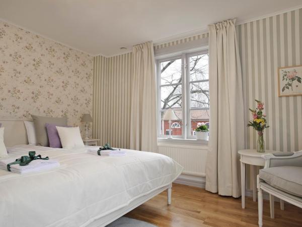 Hilma Winblads Bed & Breakfast : photo 2 de la chambre chambre double avec salle de bains commune