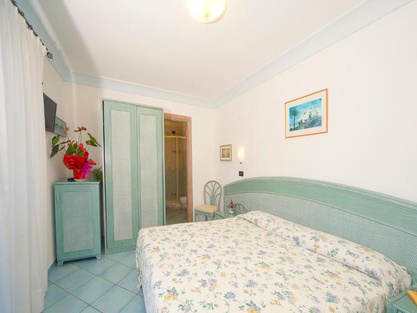 Hotel Casa del Sole : photo 8 de la chambre chambre double avec balcon - vue sur mer