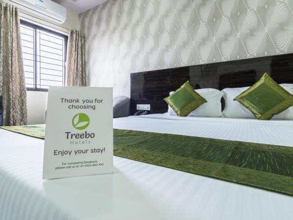 Treebo Greenwood Premier Suites, Old Airport Road : photo 5 de la chambre chambre double deluxe