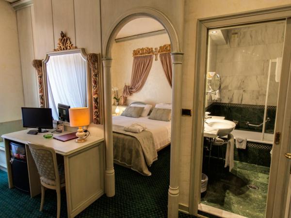 Hotel Colomba d'Oro : photo 7 de la chambre chambre double supérieure