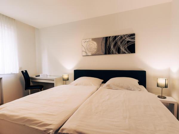 Hotel Restaurant Zagreb : photo 6 de la chambre chambre double
