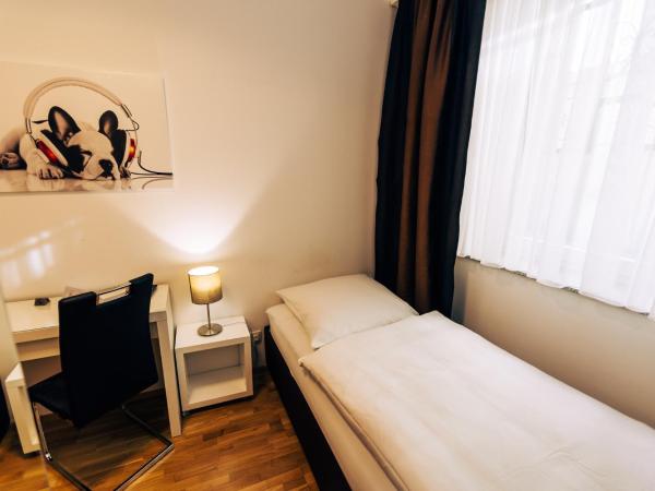 Hotel Restaurant Zagreb : photo 3 de la chambre chambre simple