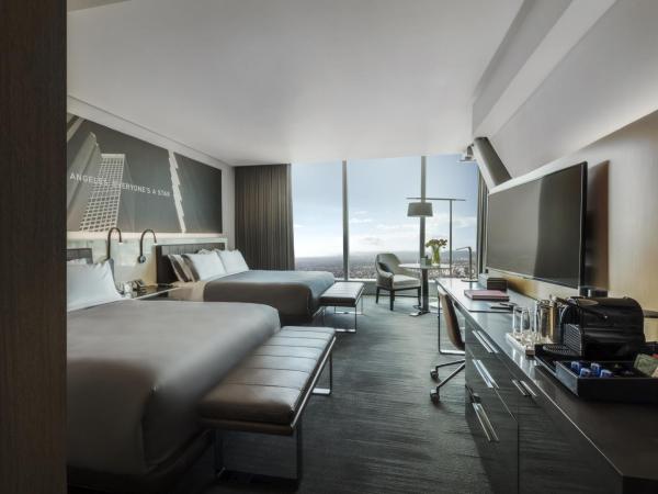 InterContinental - Los Angeles Downtown, an IHG Hotel : photo 1 de la chambre chambre classique avec 2 lits queen-size - vue sur ville