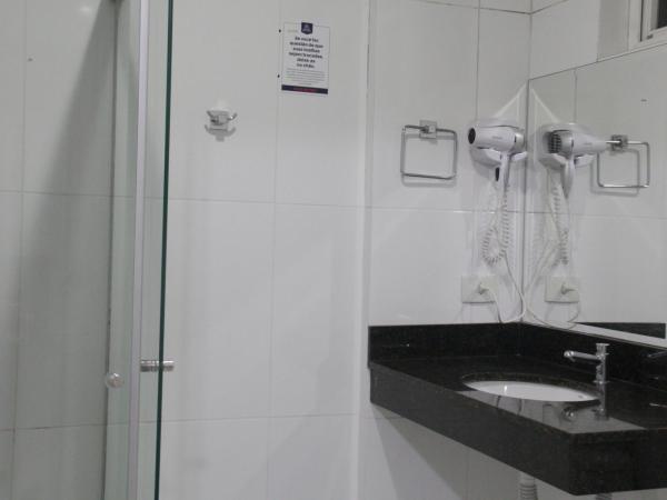 Hotel Brasilia Curitiba : photo 5 de la chambre chambre triple