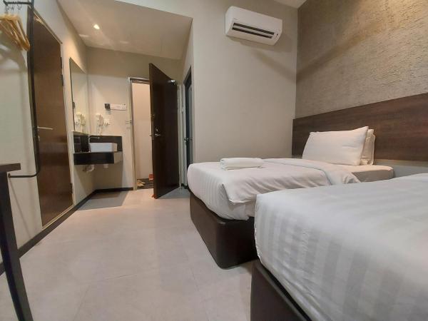 MIICO Hotel @ Mount Austin : photo 1 de la chambre chambre lits jumeaux