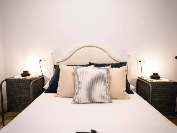 HiHome Hostel : photo 4 de la chambre chambre double avec salle de bains commune