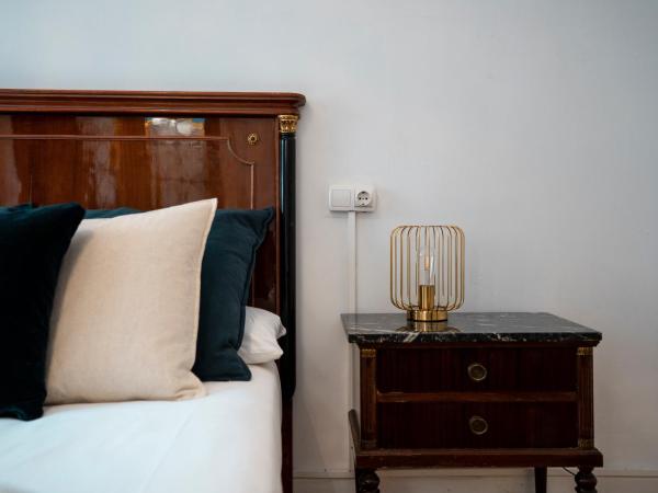 HiHome Hostel : photo 3 de la chambre chambre double deluxe avec salle de bains commune