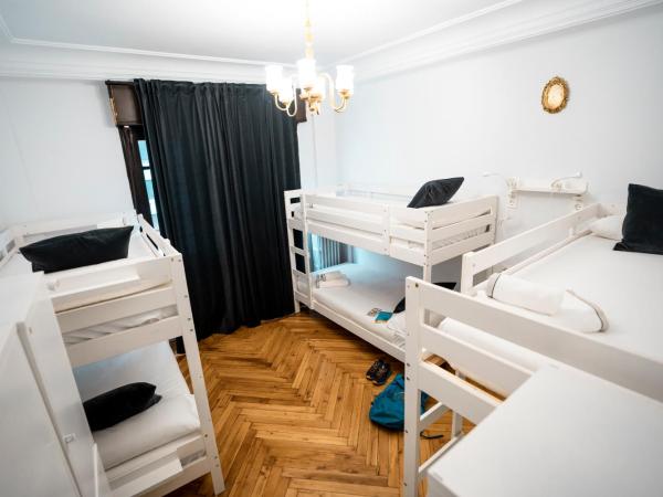 HiHome Hostel : photo 5 de la chambre lit superposé dans dortoir mixte