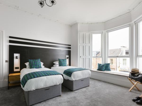 Castle Park Guest House : photo 2 de la chambre chambre deluxe double ou lits jumeaux