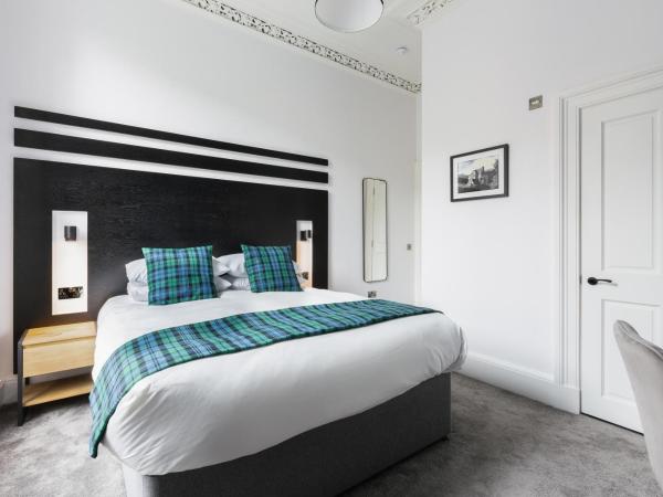 Castle Park Guest House : photo 2 de la chambre chambre lit king-size supérieure