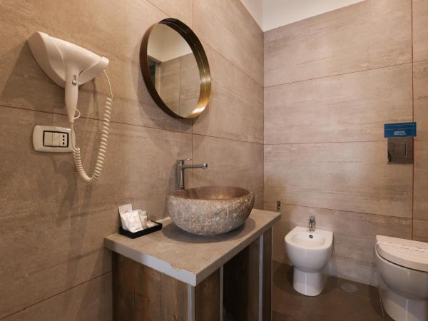 Comfort Zone Naples : photo 5 de la chambre chambre double de luxe avec baignoire spa 